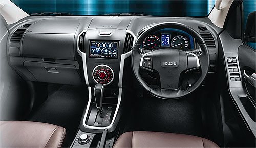 2012 Isuzu Dmax interior at Jim Autos Thailand