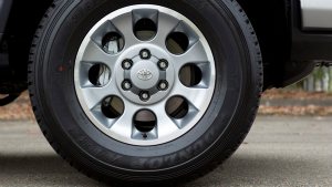 fj-cruiser-17-inch-alloy-wheels