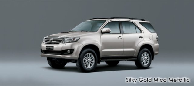 silky-gold-mica-metallic-fortuner 2013