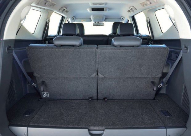 2016 mitsubishi pajero sport rear door open