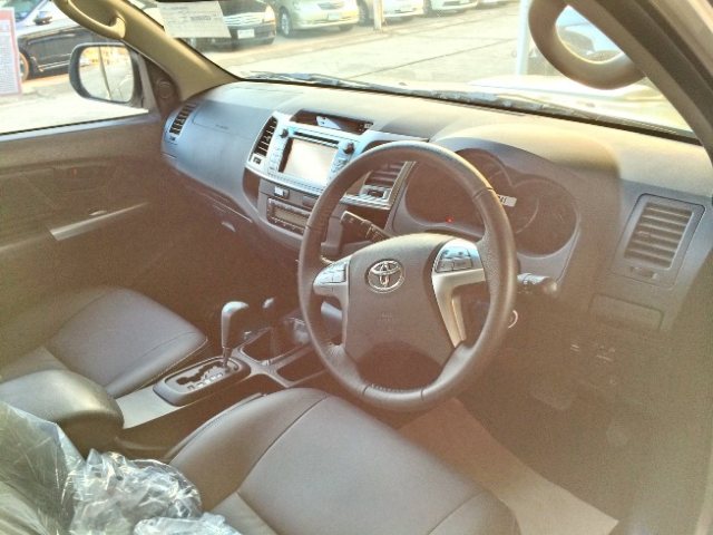 white Ford Ranger Interior Front